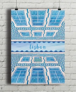 Lizbona - kamienice z azulejos - aranżacja plakatu na ceglanej ścianie