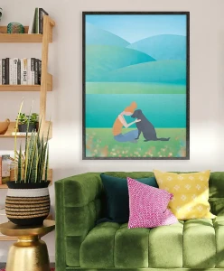 Nad górskim stawem - aranżacja plakatu nad zieloną kanapą