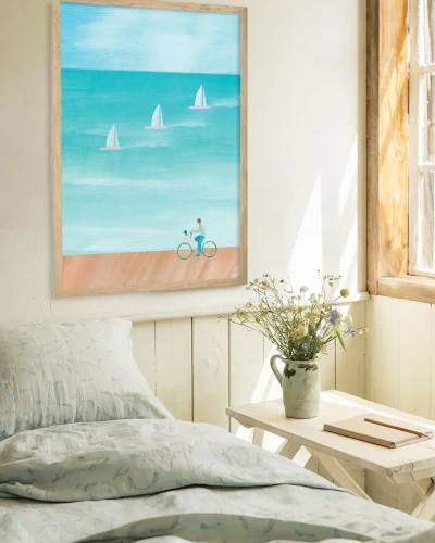 Nad morzem - rower i żagle - aranżacja plakatu na ścianie sypialni