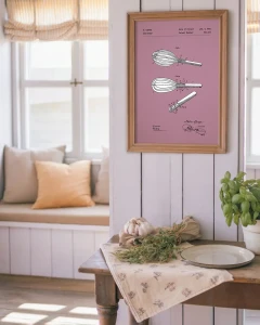 Trzepaczka kuchenna patent - aranżacja plakatu w rustykalnie urządzonej jadalni