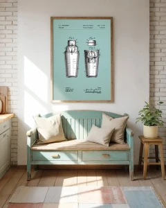 Szejker patent - aranżacja plakatu nad drewnianą ławką