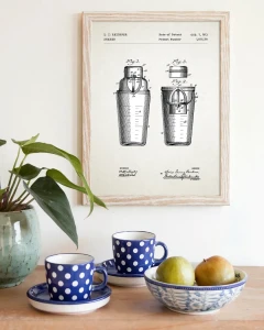 Szejker patent - aranżacja plakatu nad stołem w jadalni