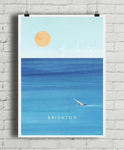 Brighton Anglia - aranżacja plakatu na ceglanej ścianie
