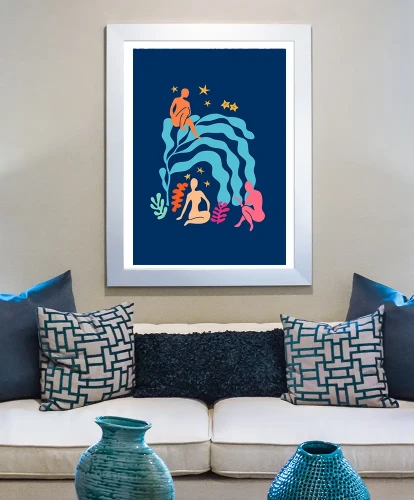 Nocny ogród / Night Garden - aranżacja plakatu nad sofą